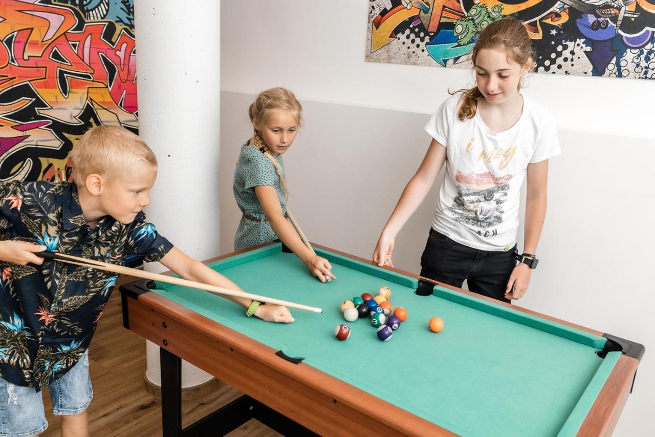 Embacher Sporthotel Екстер'єр фото