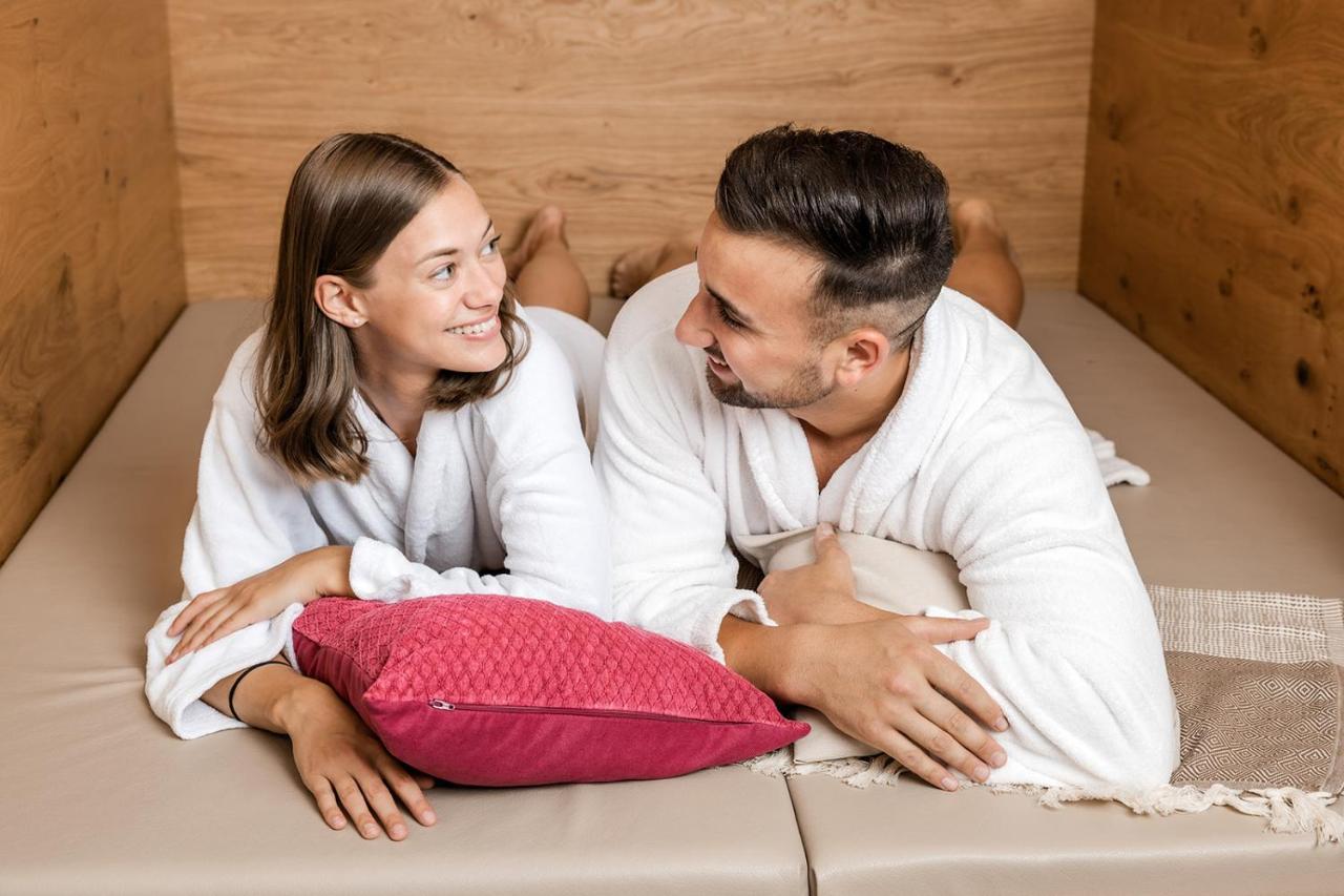 Embacher Sporthotel Екстер'єр фото