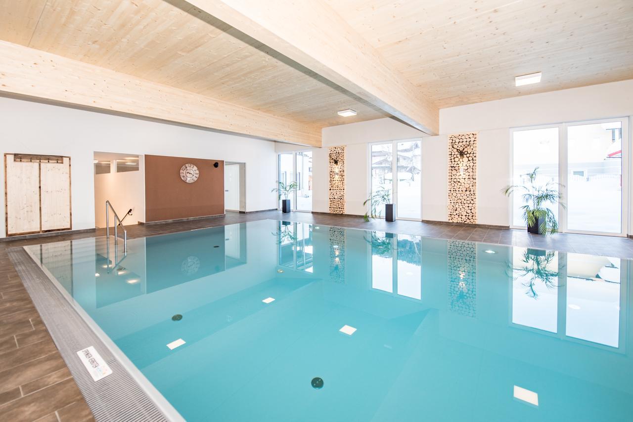 Embacher Sporthotel Екстер'єр фото